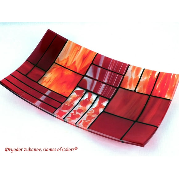 A rectangular fused glass plate "A Gentle color mix - Reds"