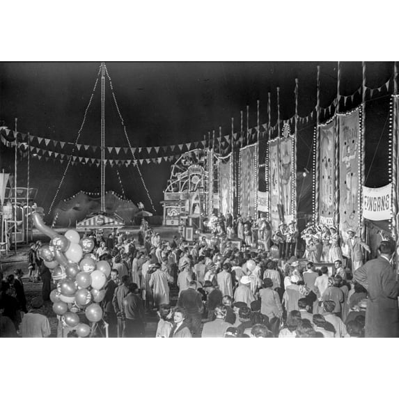 A scene from Carnival Story Photo Print (8 x 10)
