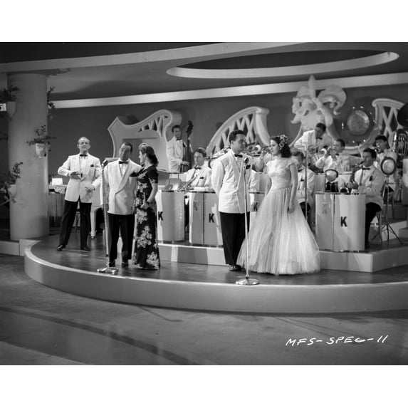 A scene from My Favorite Spy Photo Print (8 x 10)