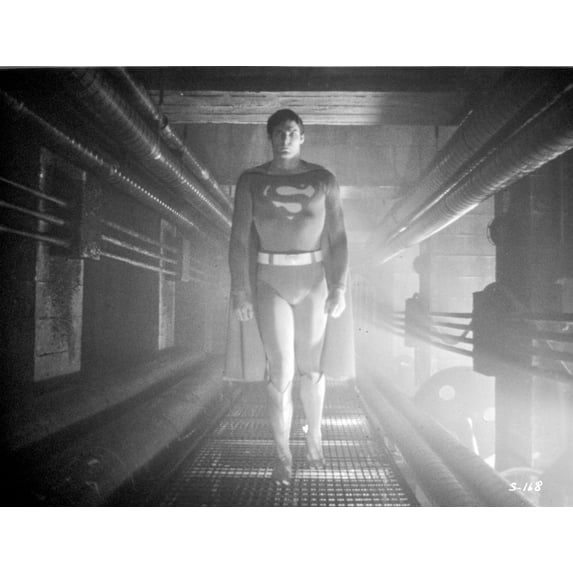 A scene from Superman Photo Print (24 x 30)