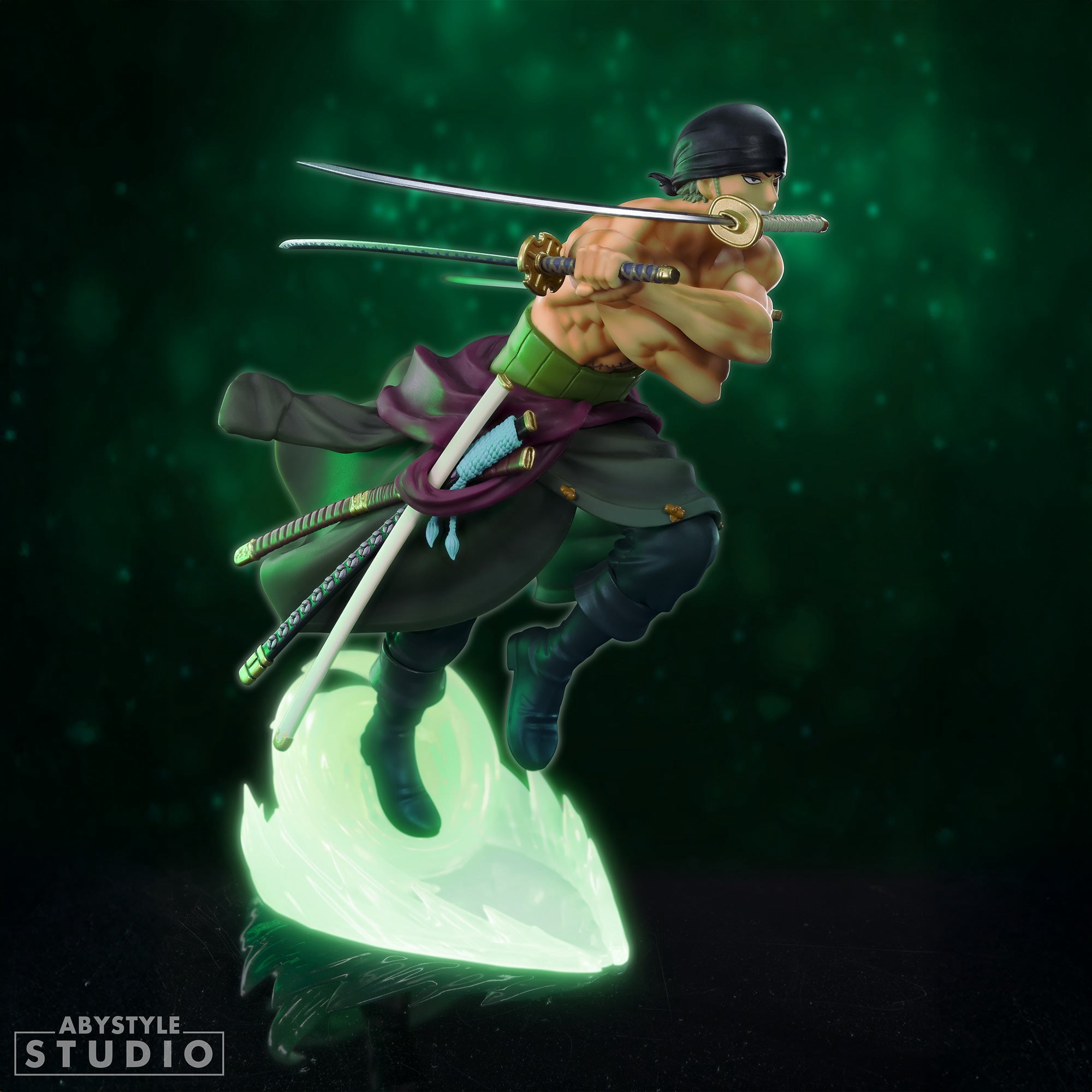 ABYstyle Studio One Piece Zoro Glow in the Dark SFC Figure