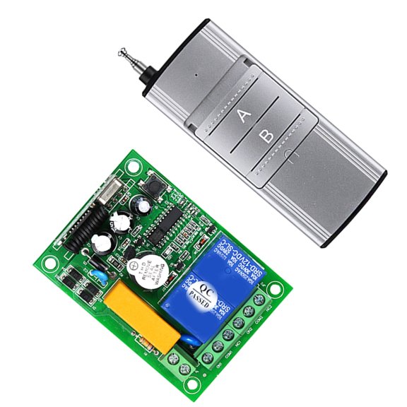 AC220V Efficient Motor Reversing Switches Wirelessly Remote Control Switches Perfect for Industrial Automation