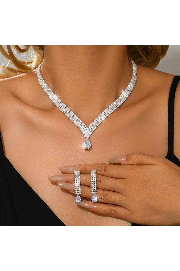 Elegant Crystal Statement Necklace and Earrings Set – Sparkling Rhinestone Choker with Matching Drop Earrings for Wedding, Prom, or Formal Events – Silver Tone Bridal Jewelry Gift