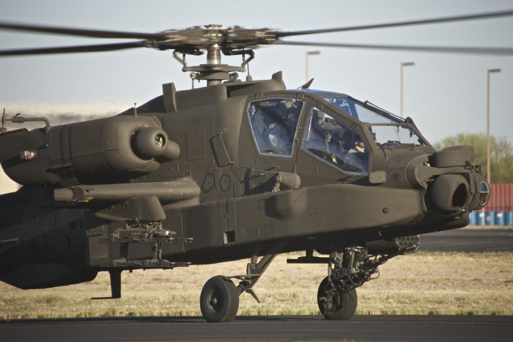 AH-64D Apache Longbow taxiing out to the launch pad Canvas Art - Terry MooreStocktrek Images (18 x 12)