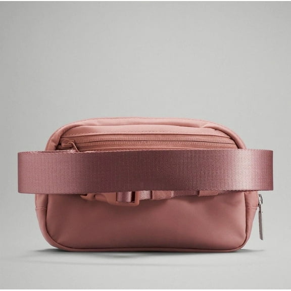 AIMASI Fanny Pack for Men Women, Pink, 7.5*5*2.5 Inches