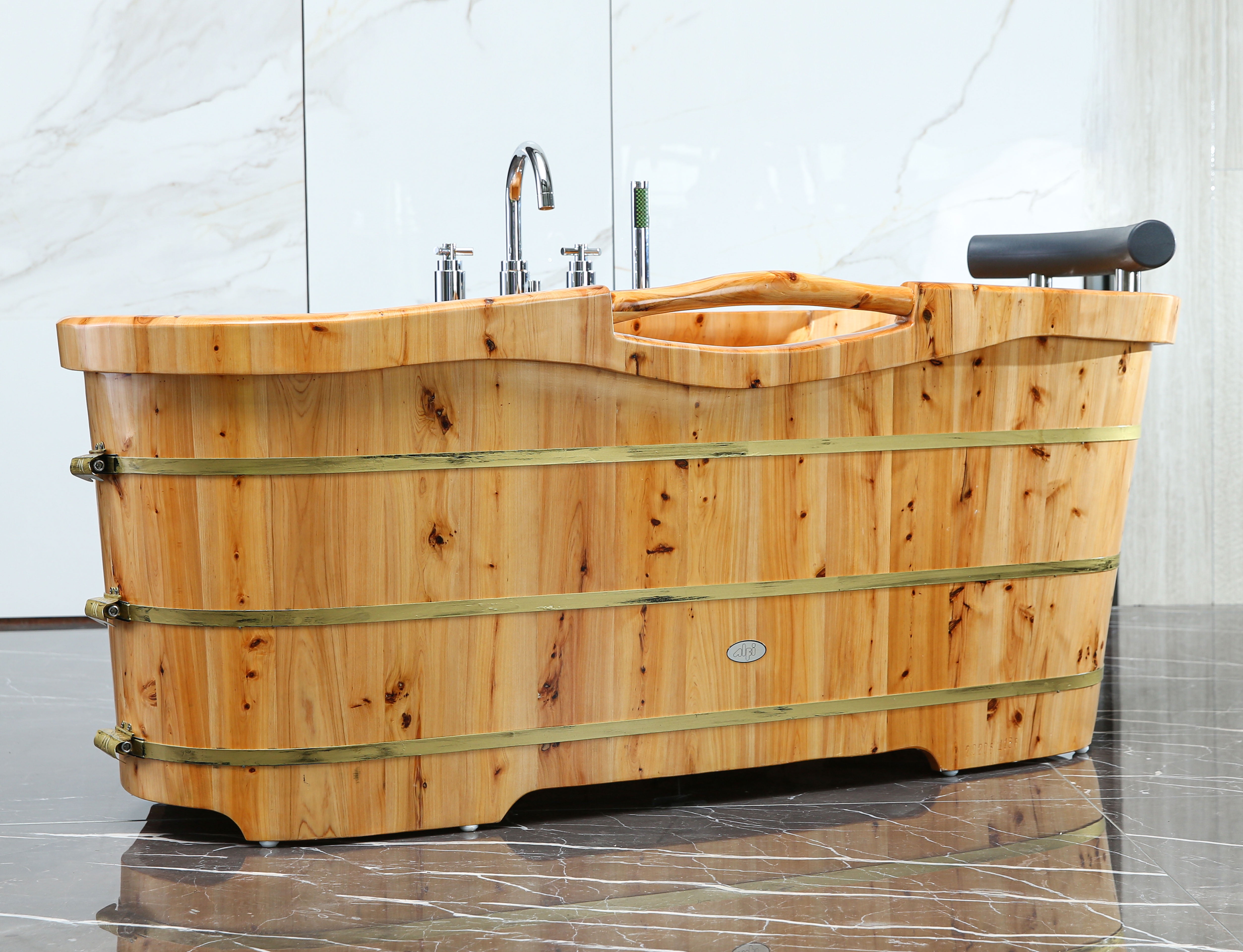 61'' Natural Cedar Freestanding Soaking Bathtub with Chrome Faucet