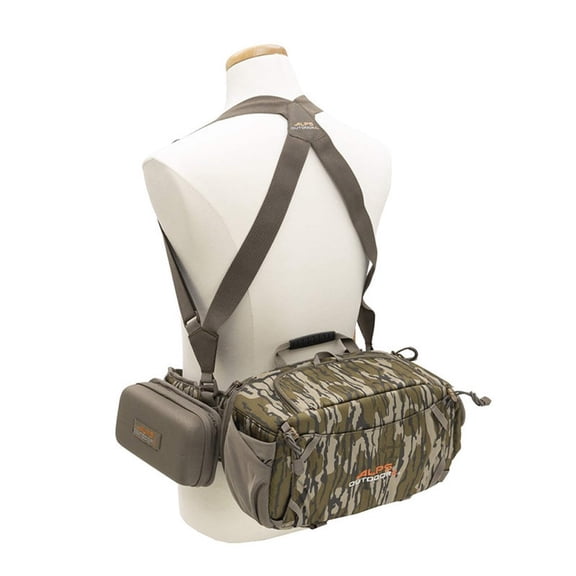 ALPS OutdoorZ Turkey Tracker Hunting Pack (Mossy Oak Bottomland)