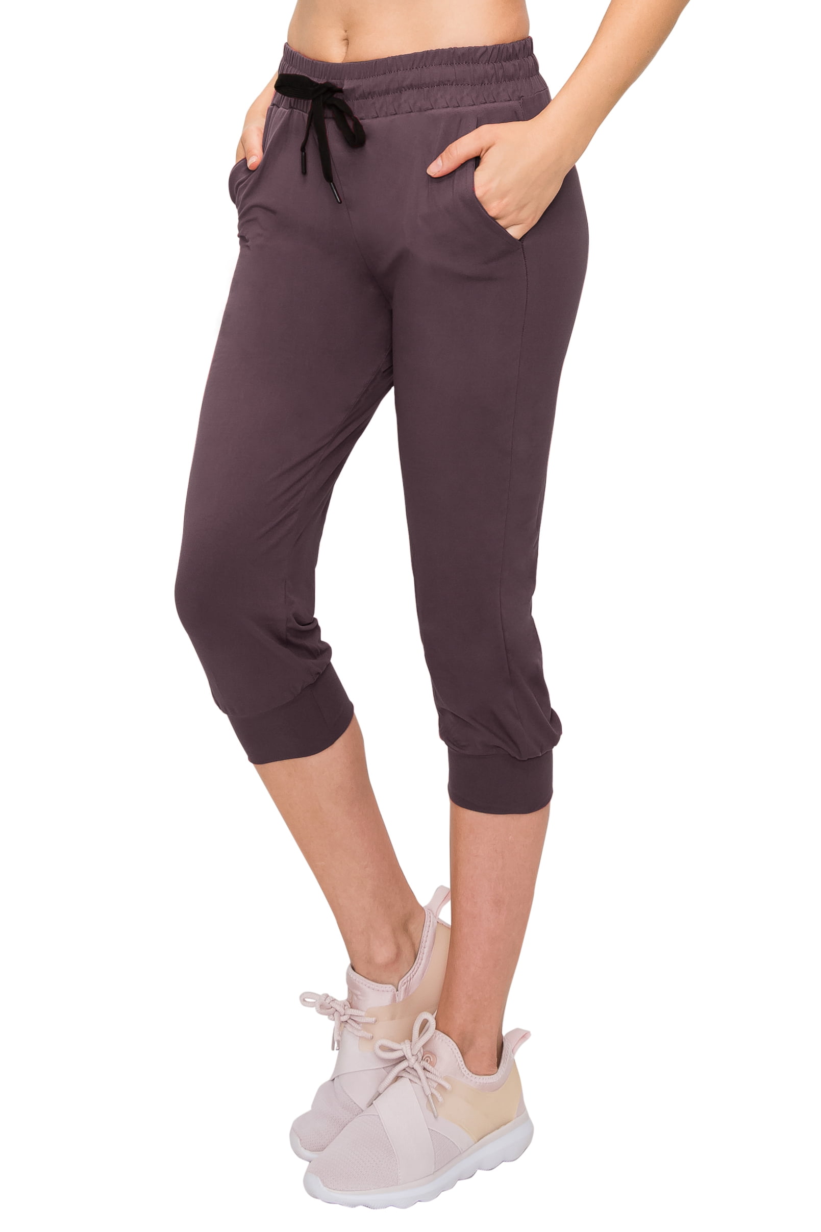 Basic Capri Joggers | Pink