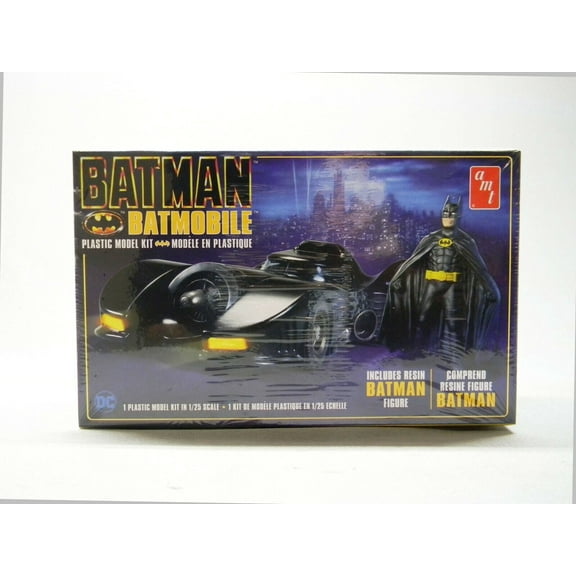 AMT 1989 B A T M O B I L E w/ Figure Plastic Model CAR KIT 1:25 Skill 2