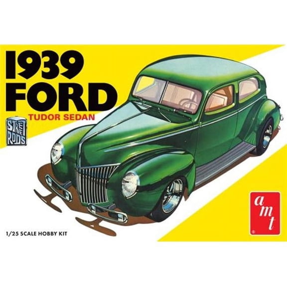AMT Models 1-25 Scale 1939 Ford Sedan Street Rod Series Model Car