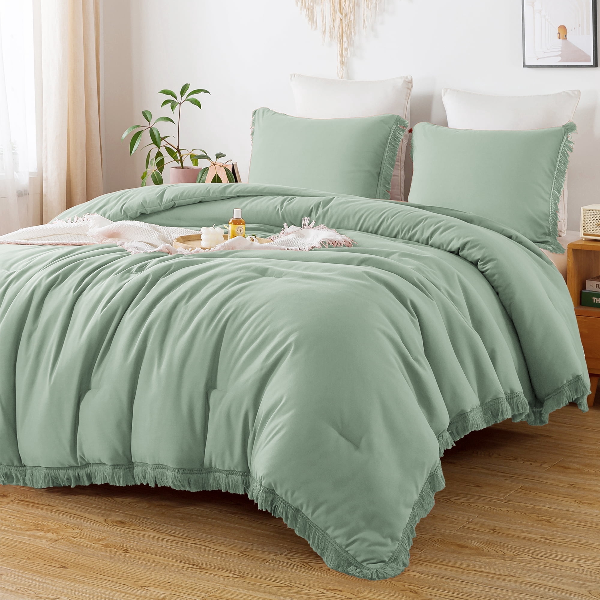 Andency Sage Green Comforter Sets for King Bed, 3 Pieces Soft Cozy Fluffy King Size Bedding Comforter Sets, Boho Tassel All Season Lightweight Down Alternative Bed Set