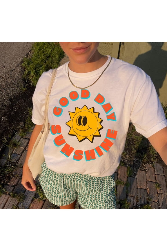 Good Day Sunshine Graphic Tee, Positive Vibes Shirt, Summer T- Shirt, 70S Vintage Tee, Retro Sunny Tee, Vacation Apparel, Manifest Unisex S-5XL Hot Trending Shirt, Vintage Birthday Gift