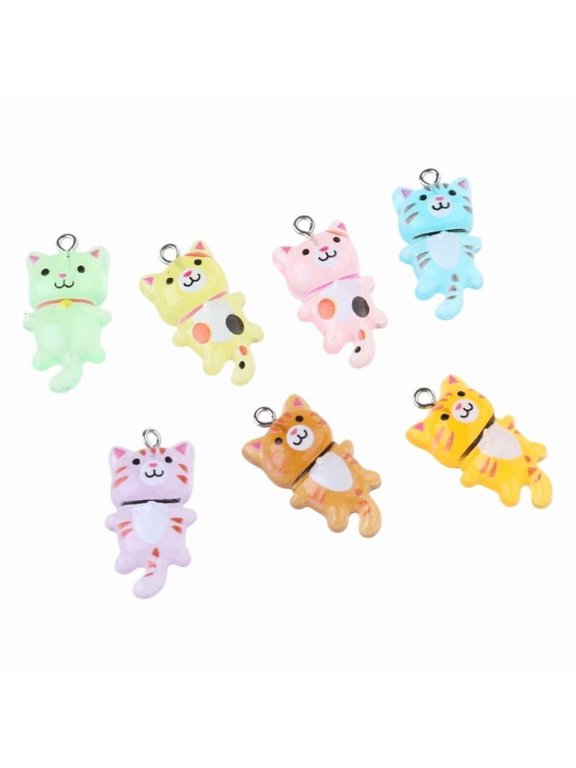 Pack of 10 Charming Resin Cats for Necklace Bracelet Keychain Embellishments
