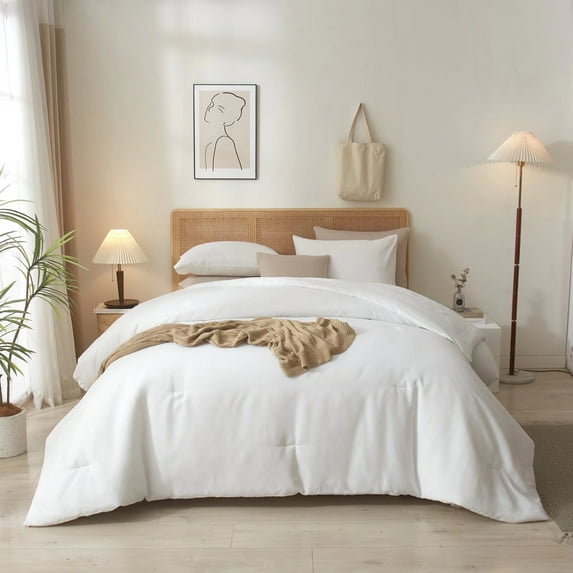 AOJIM White Comforter Set Full 3 Pieces Bedding Comforter Sets Full Warm Lightweight Duvet Set for Men Women Fluffy Full Bed Set All Seasons (1 White Comforter with 2 Pillowcases)