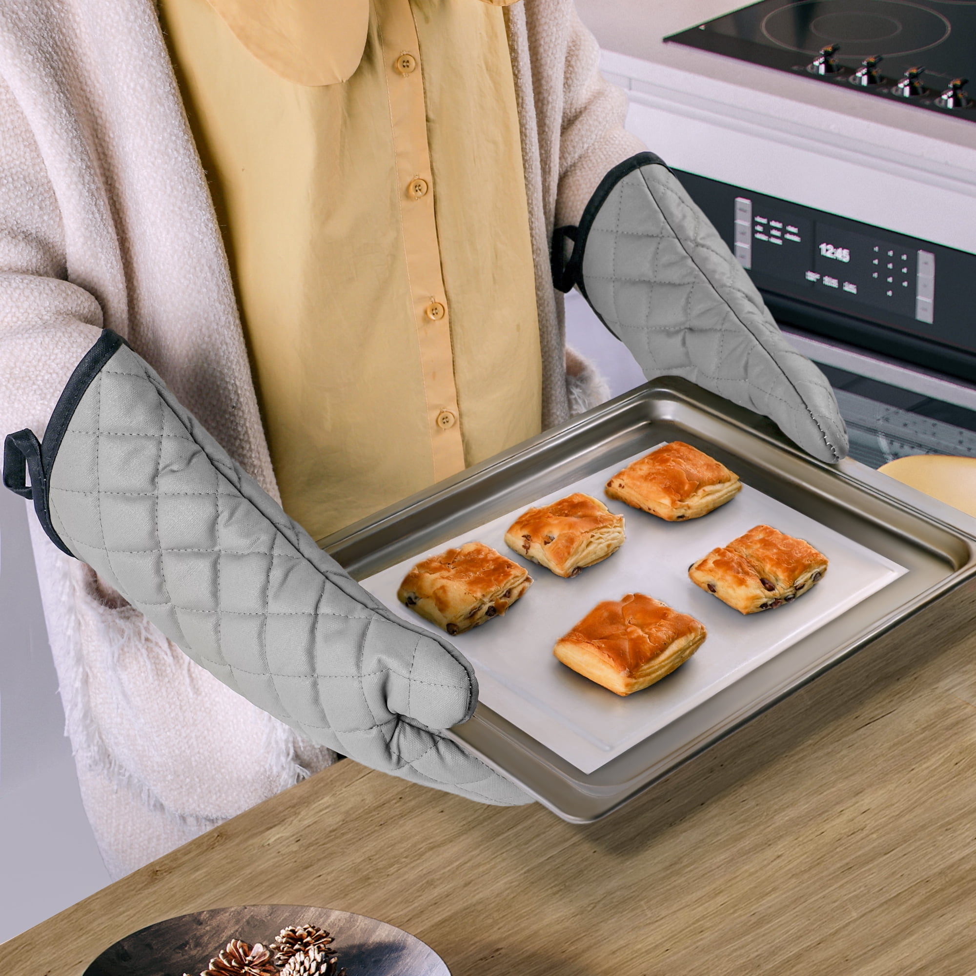 MEYONER Oven Mitts and Pot Holders Set 500 Degree Heat Resistant Oven Gloves and Hot Pads, Premium Soft Cotton Kitchen Hand Towels and Dish Cloth