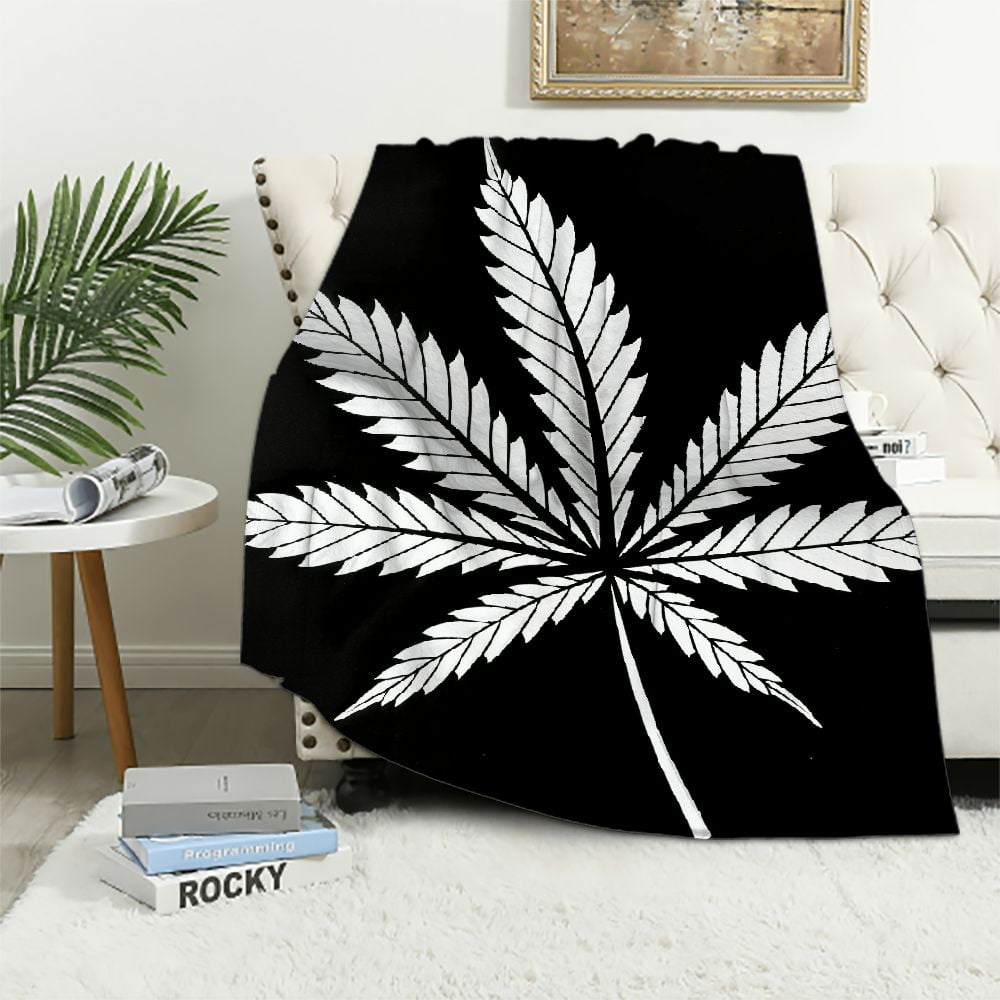 ARISTURING Marijuana Leaf Sherpa Blanket Cannabis Leaves Throw Blanket ...