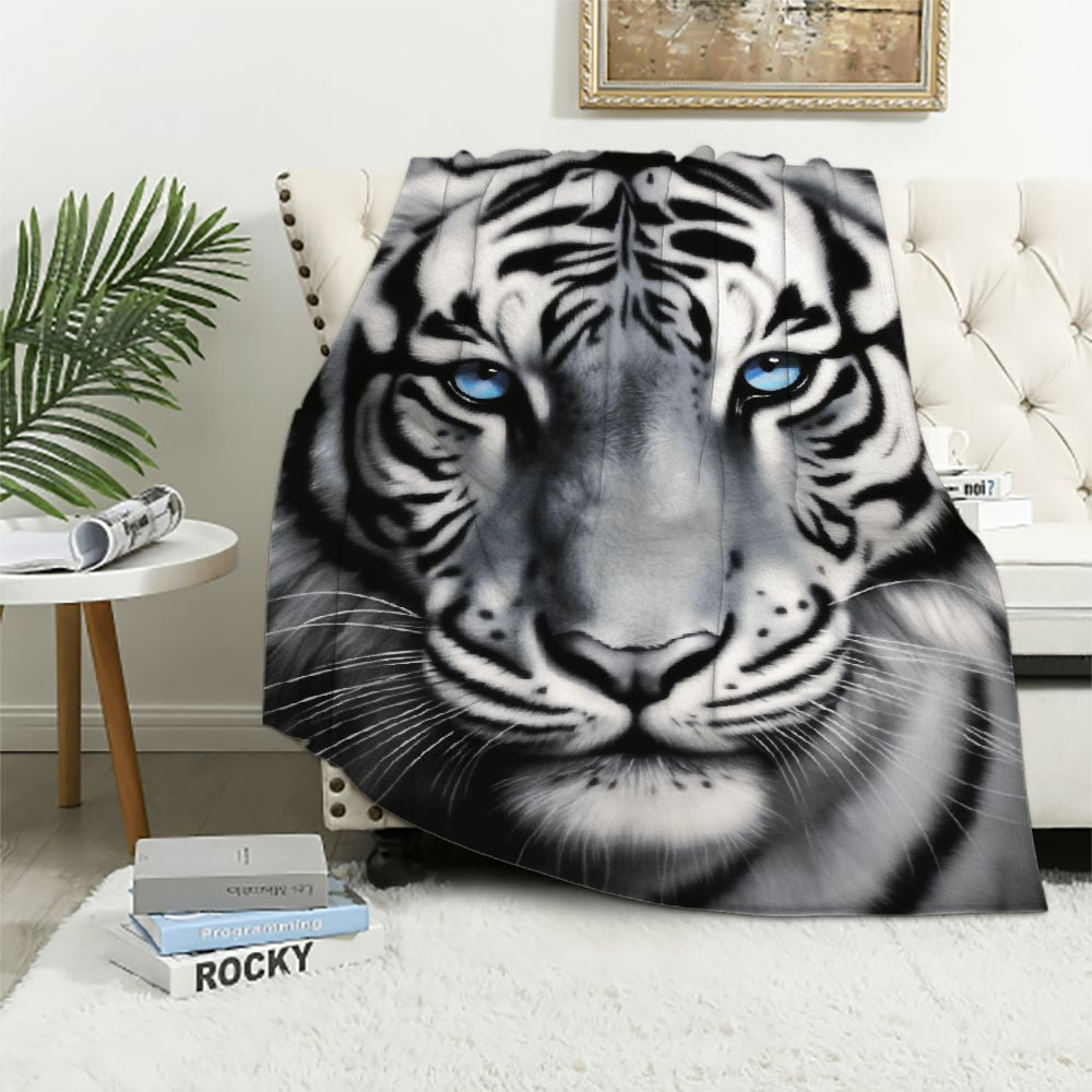 ARISTURING White Tiger Blanket Lightweight Flannel Fuzzy Blanket