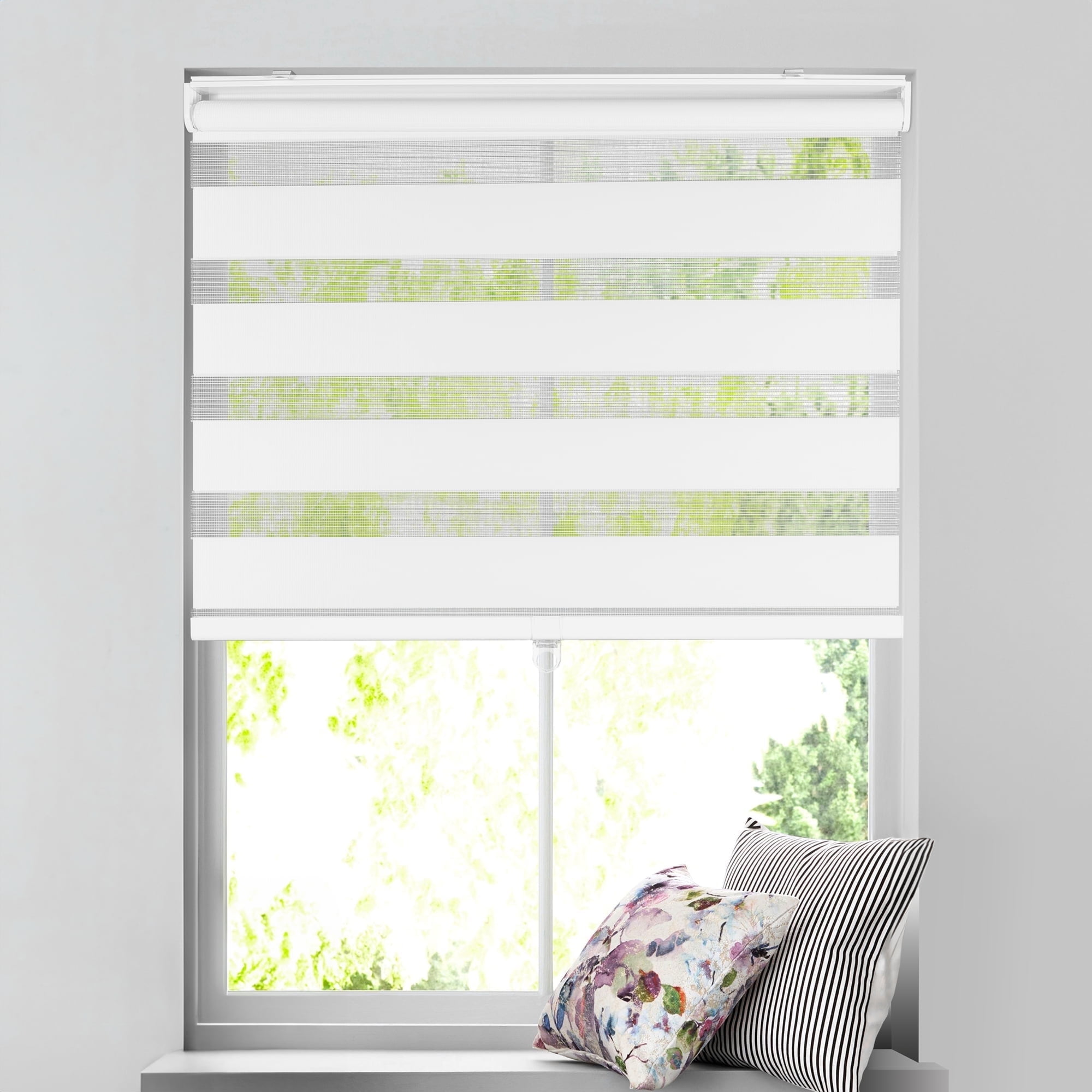 ARLO BLINDS Zebra Roller Shade, Light Filtering, Cordless, 30.5"W x 72"H, Simply White, Shade for Home, Blinds for Inteior Window