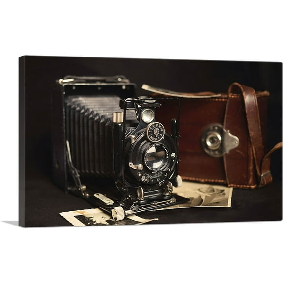 ARTCANVAS Retro Camera Home decor Canvas Art Print - Size: 26" x 18" (0.75" Deep)