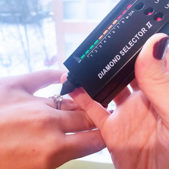 ARYA MILLS 1ct Moissanite Classic 6-Prong Basket Solitaire Ring for Women, D Color VVS1 Clarity, 18K White Gold Plated 925 Sterling Silver, Size: 5