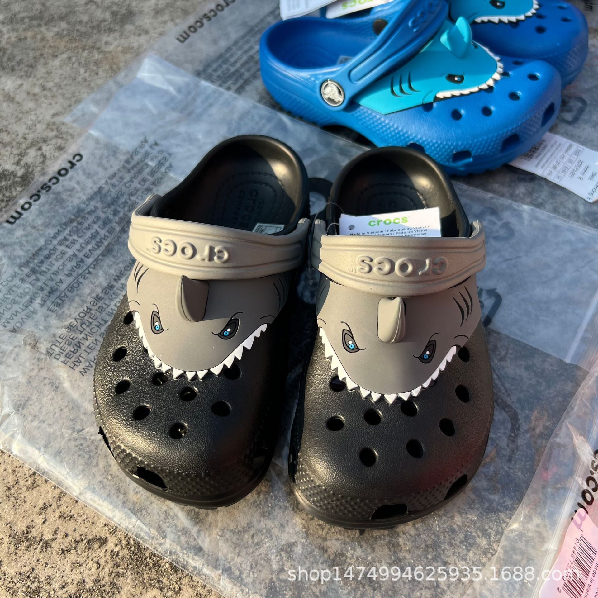 Crocs shoe show discount