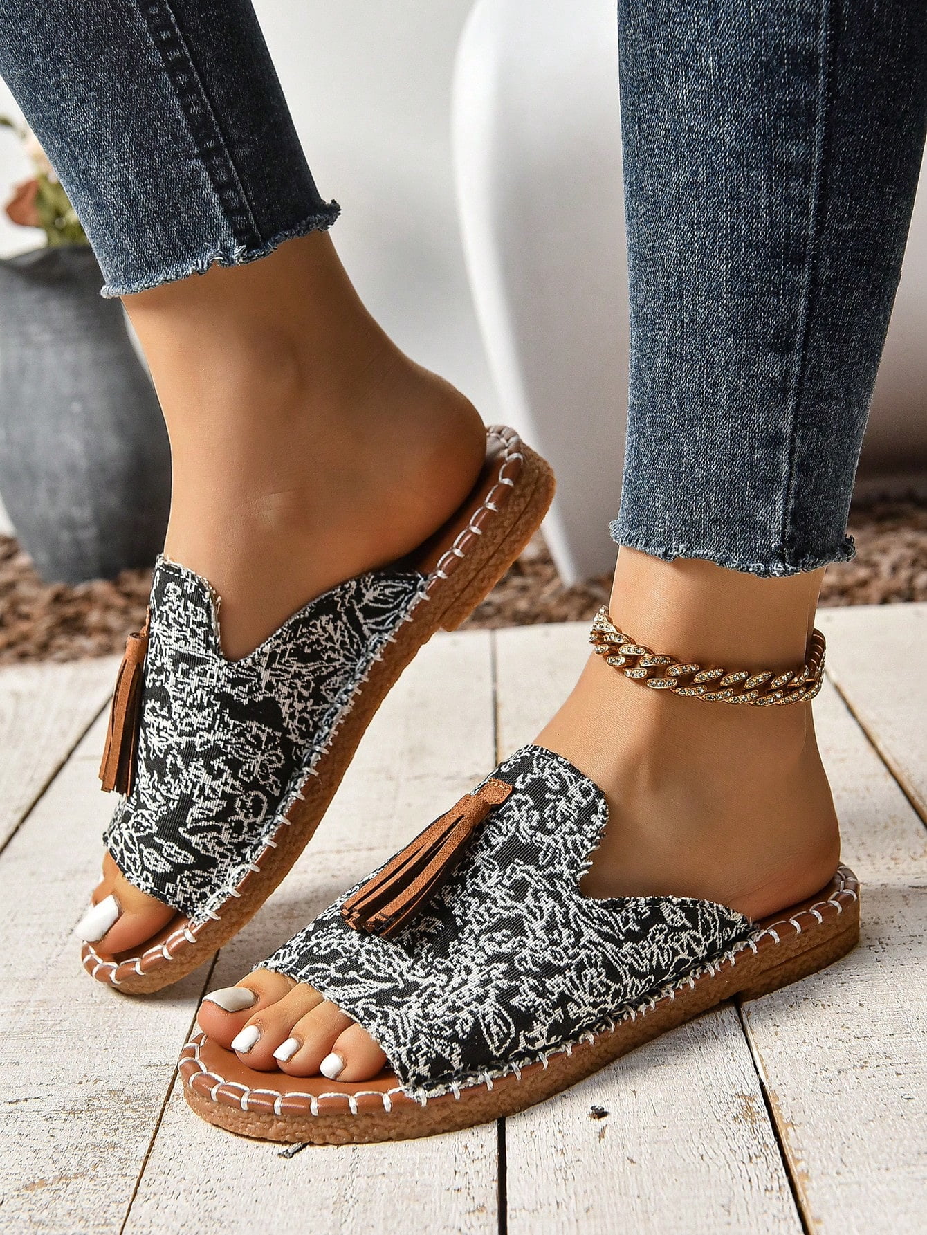 ASWMXR Women‘s Flat Sandals With Tassel Decoration Slipper - Walmart.com