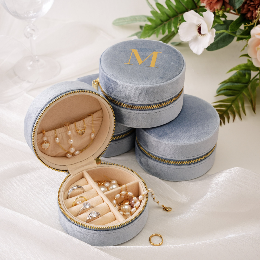 AUMIY Personalized Portable Jewelry Storage Box Large Velvet Capacity