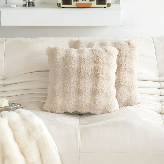 AUQ 2Pcs Throw Pillow Covers 18x18,Soft Faux Rabbit Fur Decorative Pillow Covers with Bubble Velvet Texture,Brown