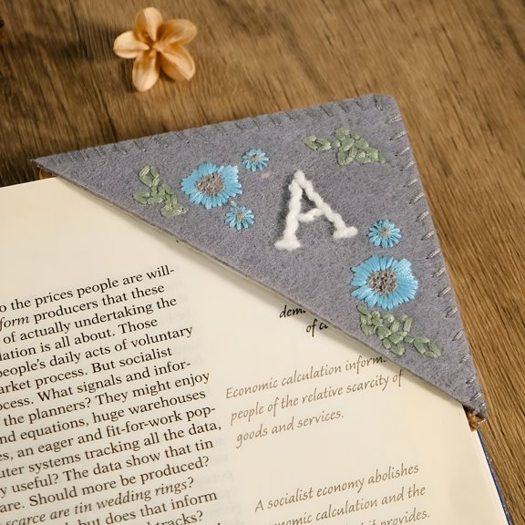 AUQ Personalized Hand Embroidered Corner Bookmark,Felt Triangle Page Stitched Handmade Bookmark,Unique Cute Flower Letter Embroidery Bookmarks Accessories for Book Lovers