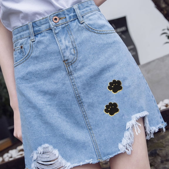 AURARMLET 16Pcs Paw Print Patches Iron On Embroidered Multi Color for Clothes Everyday Use