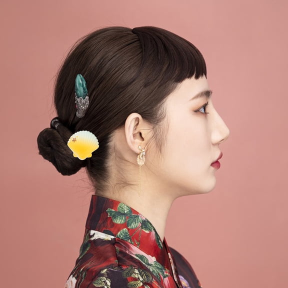 AURARMLET 8Pcs Durable Resin Shell Charms with Realistic Design for DIY Resin Crafts and Mermaid Accessories