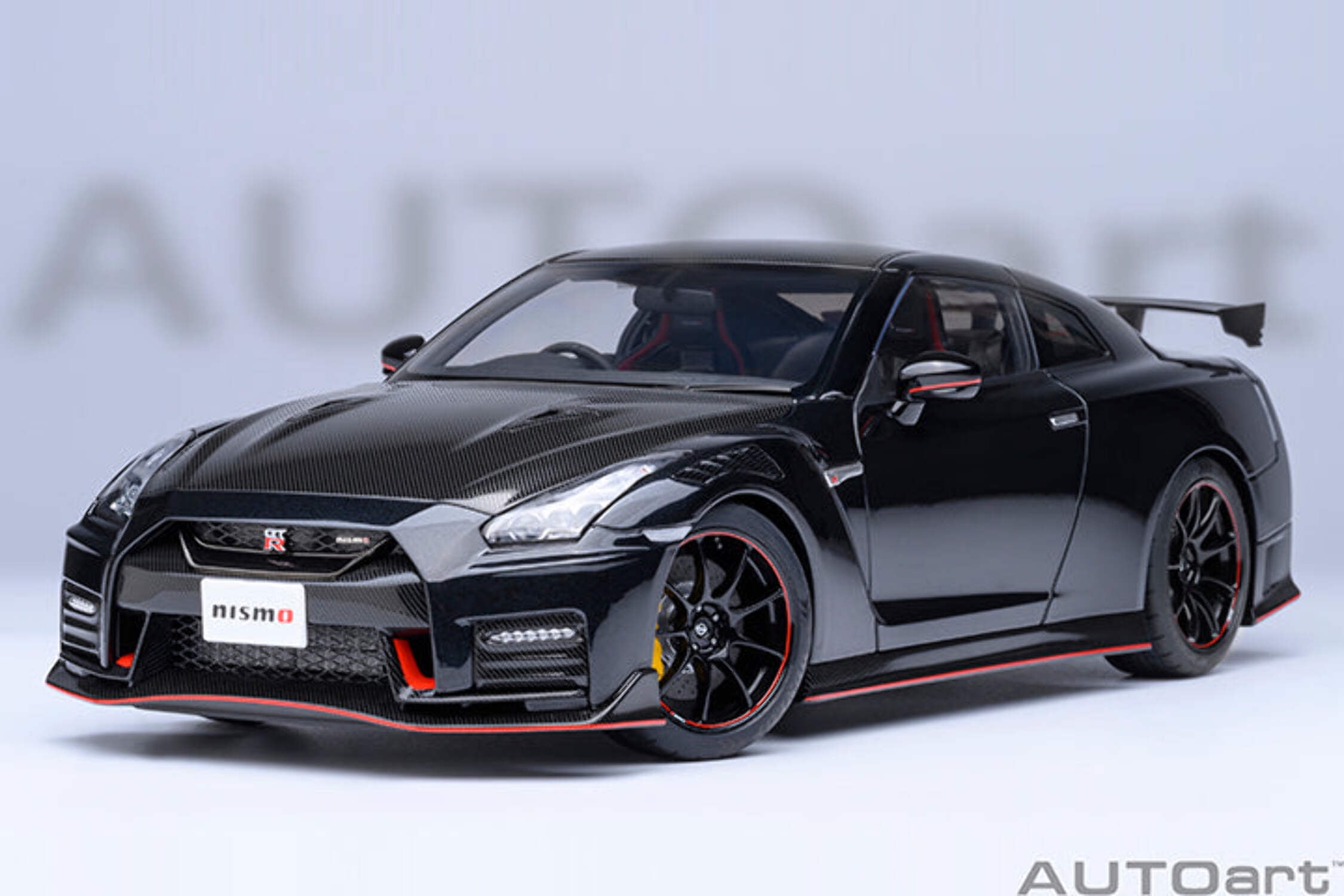 AUTOart NISSAN GT−R TEST CAR #230 AUTOart 1/18 NISSAN GT-R GTR R35 SUPER GT #230 TESTCAR 80878