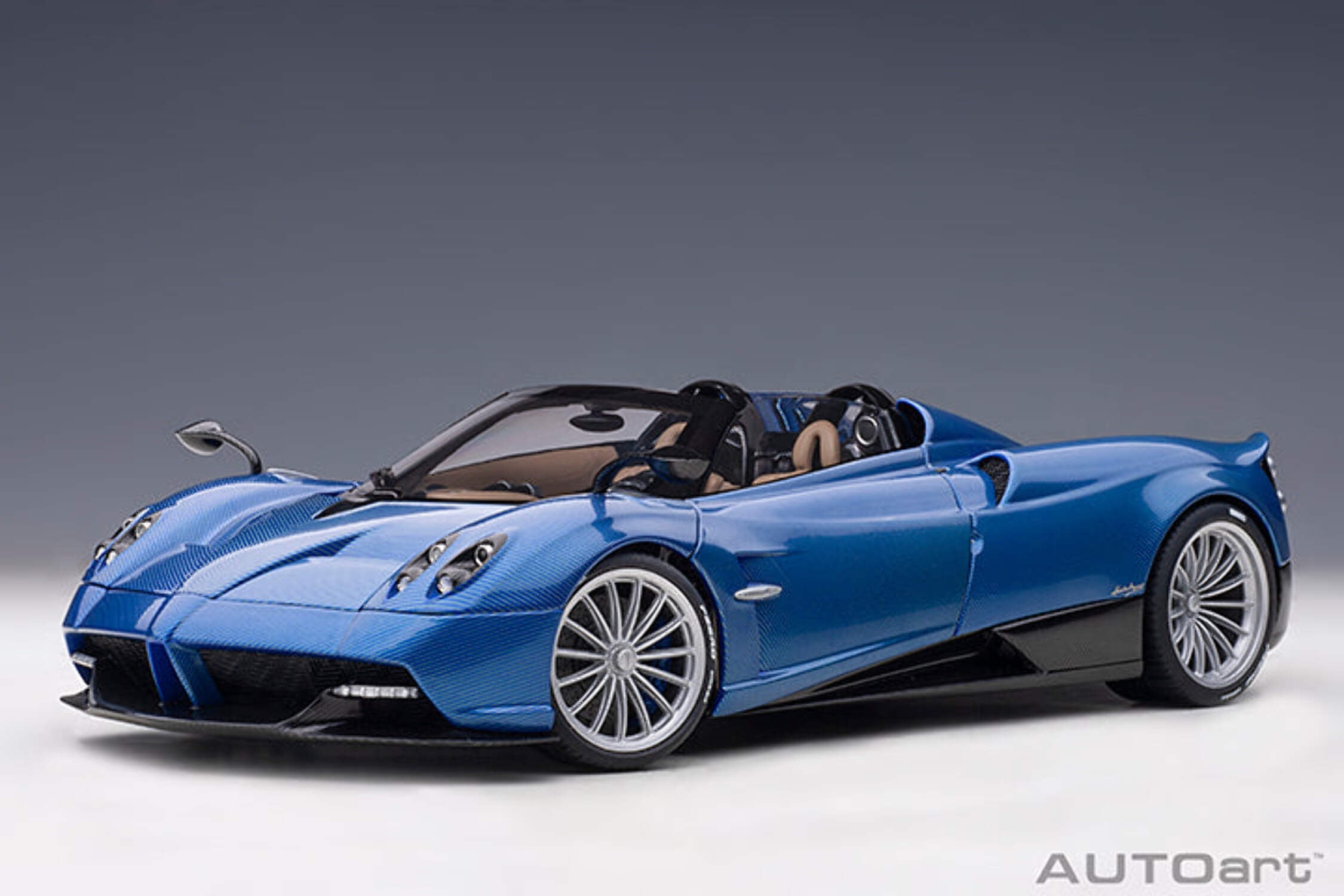 AUTOart Pagani Huayra Roadster Tricolor Blue Carbon Fiber