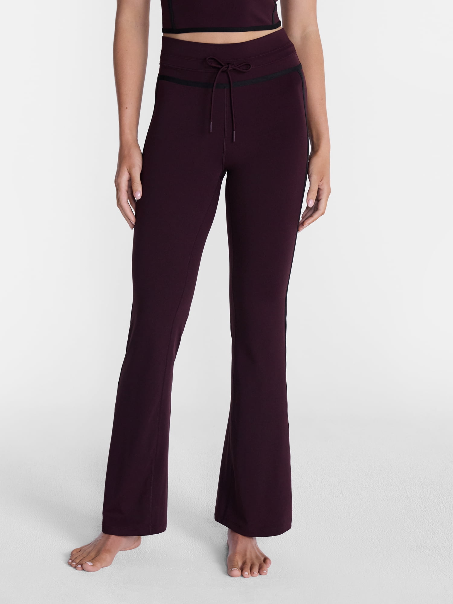 Avia Women's and Women's Plus Rib SoftSculpt Flare Pant, Sizes XS-4X