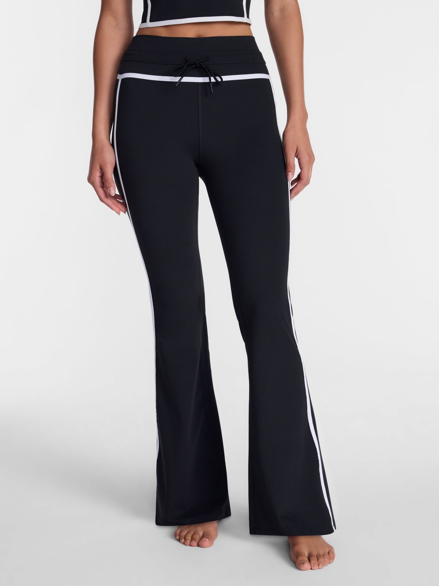 Avia Women's and Women's Plus Rib SoftSculpt Flare Pant, Sizes XS-4X
