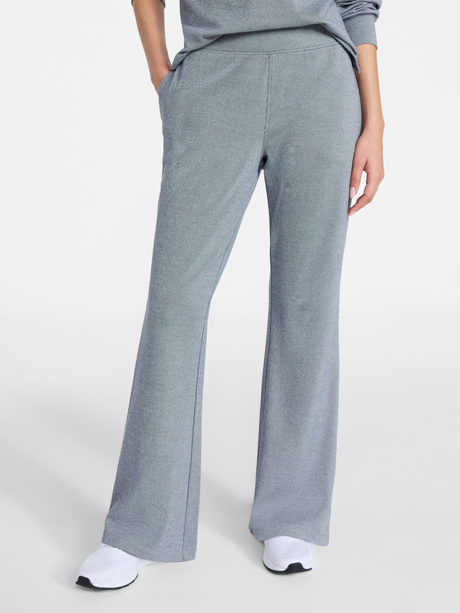 Athletic Works Women's Bi-Color Flare Pants, 30.5" Inseam, Sizes XS-XXXL