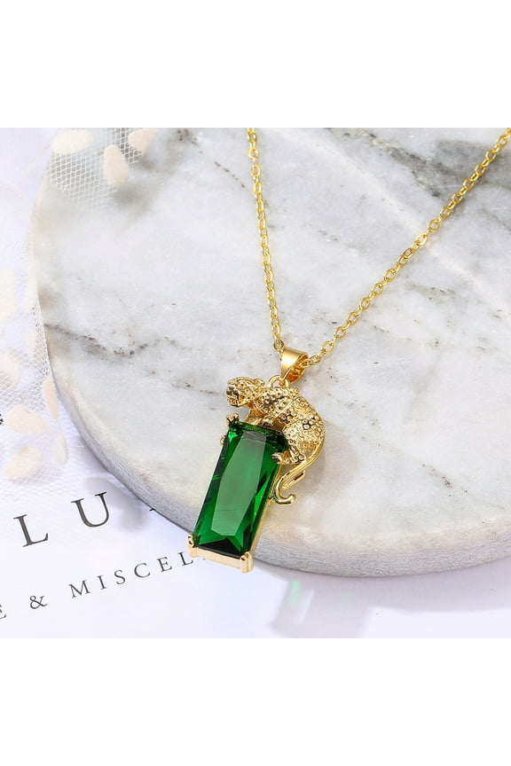 Chain Golden Leopard Rhinestone Pendant Necklace