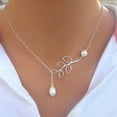 thumbnail image 1 of AYYUFE Women Hollow Leaf Pearl Pendant Clavicle Chain Necklace, 1 of 4