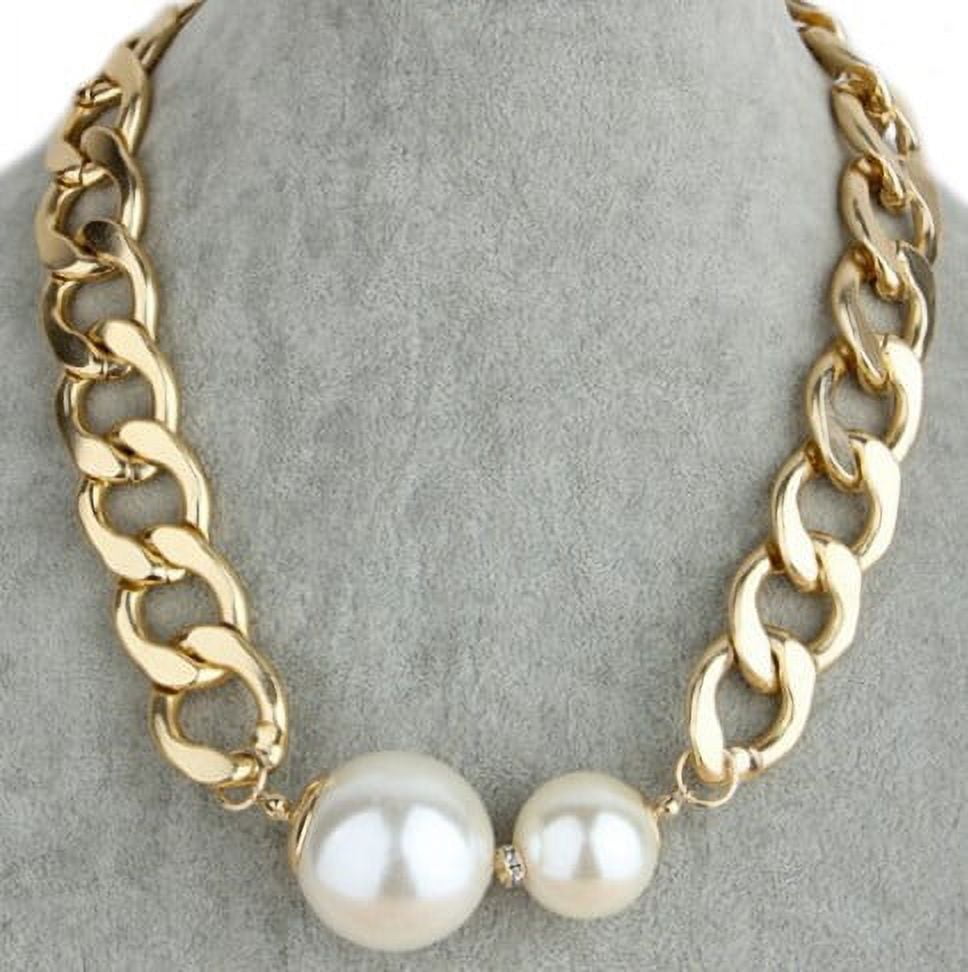 big chain  pearl  necklace