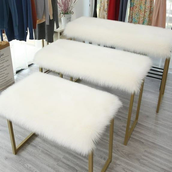 AYktou Sheepskin Rugs 15.74x15.74in Soft White Fluffy Rugs Chair Couch Cover Fuzzy Rugs for Bedroom Floor Sofa Living Room