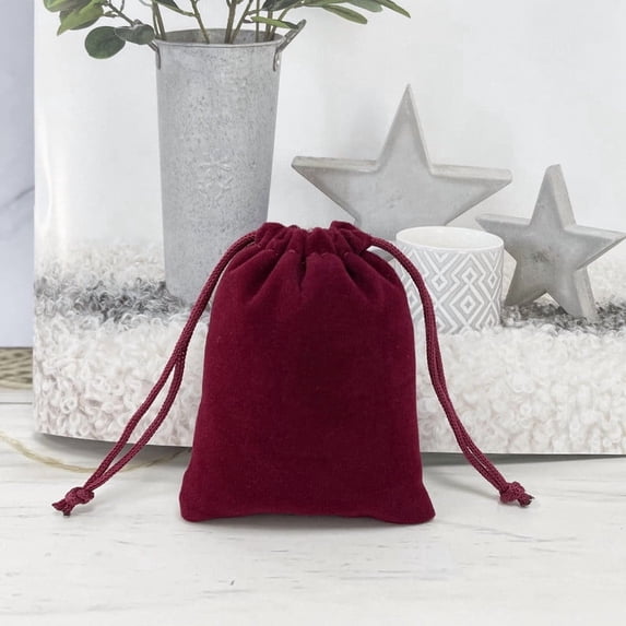 AYktou Velvet Drawstring Bags, Velvet Cloth Jewelry Pouches Christmas Candy Bag Wedding Gift Bags Reusable Exquisite Small Item Storage Bag for Jewelry Pendant Bracelet Souvenirs