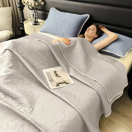 AZXY Lightweight Quilt,Summer Quilt,Breathable Quilts for Queen Bed,Solid Bedding Coverlet,150x200cm,Khaki