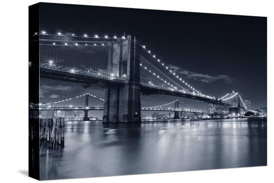 Aaroca Brooklyn Bridge Over East River At Night In Black And White In ...