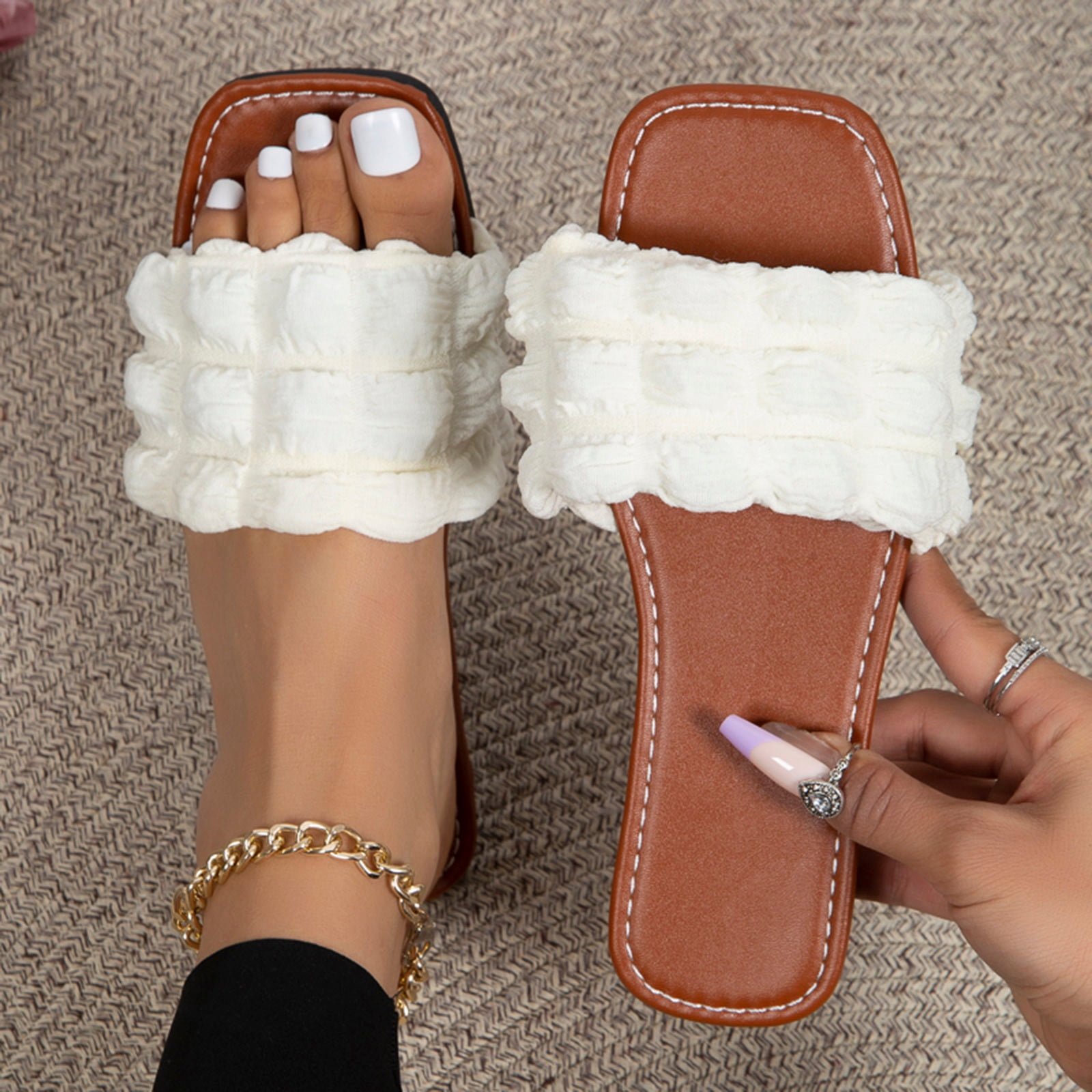 Cloth outlet house slippers