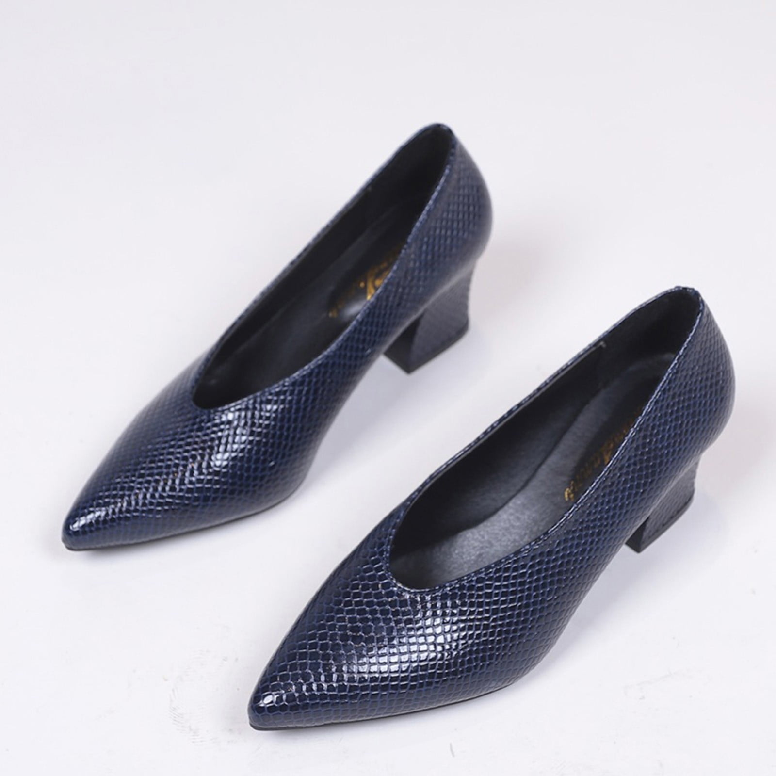 Wide pumps deals heels