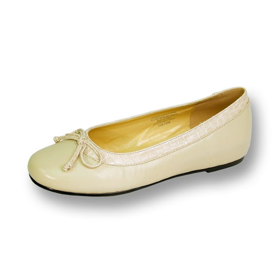 Abby Women Wide Width Leather Flats