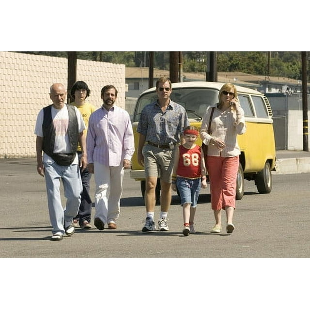 Abigail Breslin, Greg Kinnear, Paul Dano, Alan Arkin, Toni Collette and Steve Carell in Little Miss Sunshine 24x36 Poster