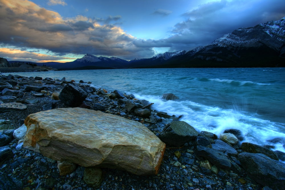 Abraham Lake At Sunset Outside Banff National Park Alberta Canvas Art - Robert Postma Design Pics (34 x 22)