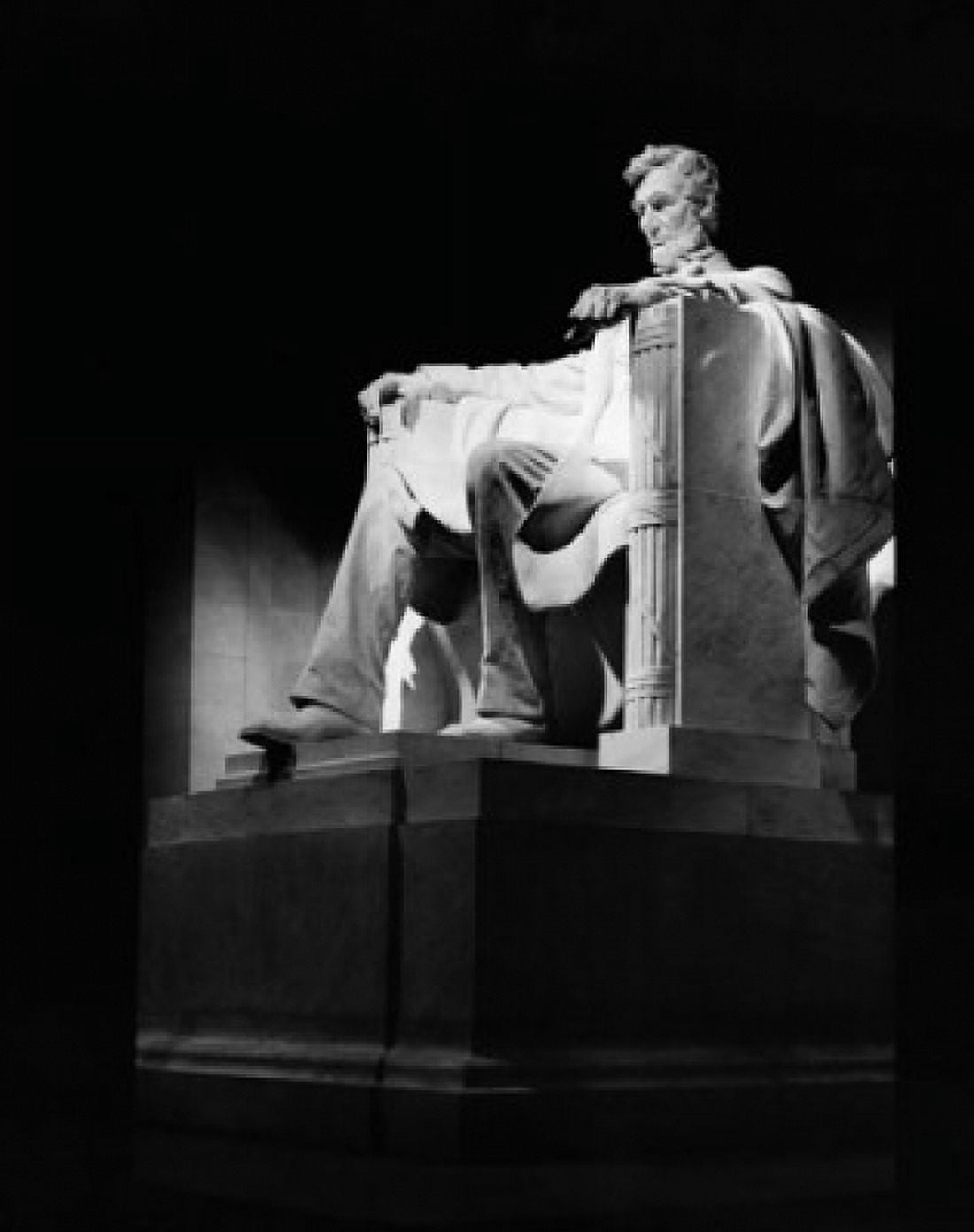 Abraham Lincoln statue in a memorial Lincoln Memorial Washington DC USA Canvas Art - (24 x 36)