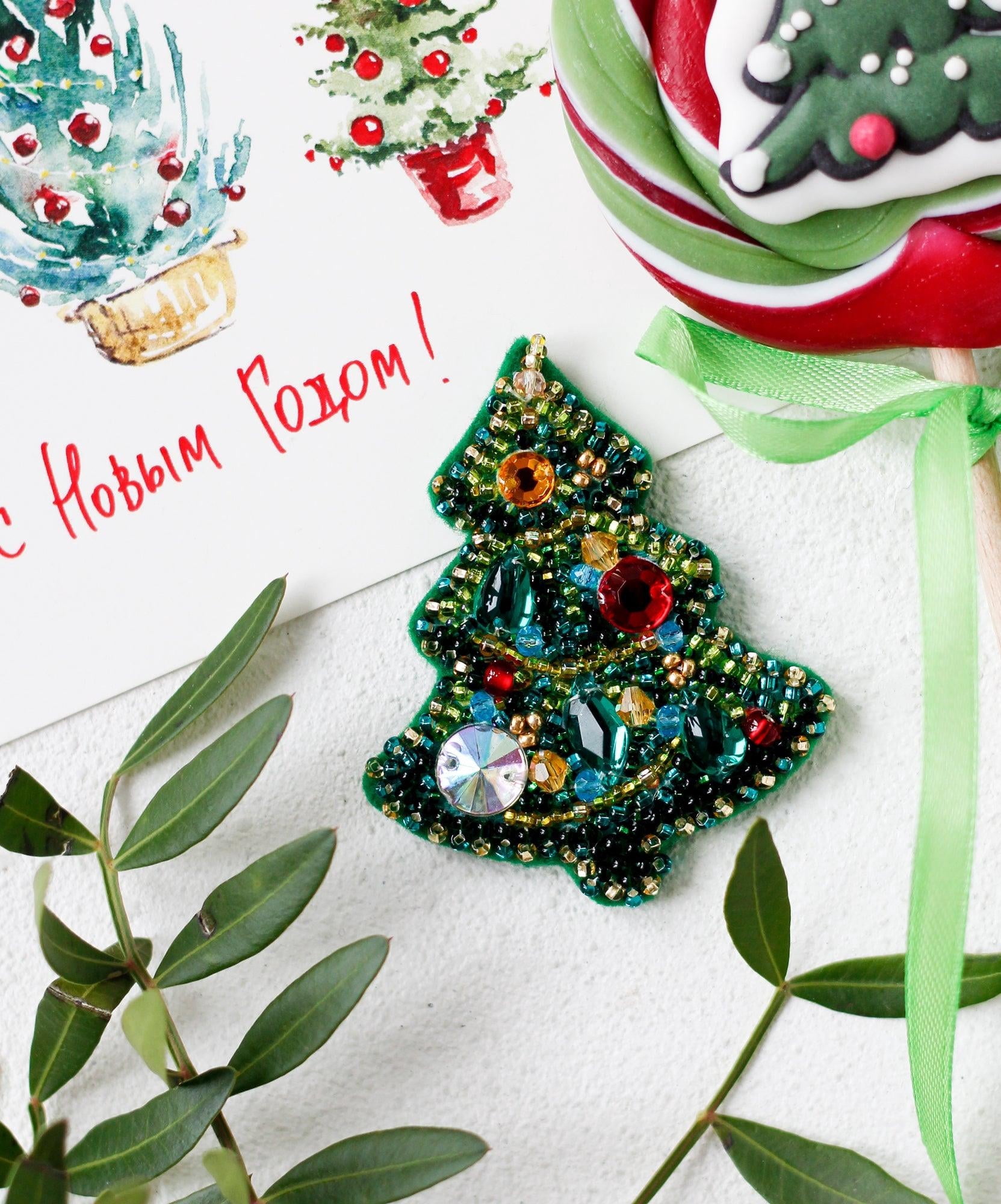 Abris Art Christmas Tree Brooch Beaded Embroidery Kit